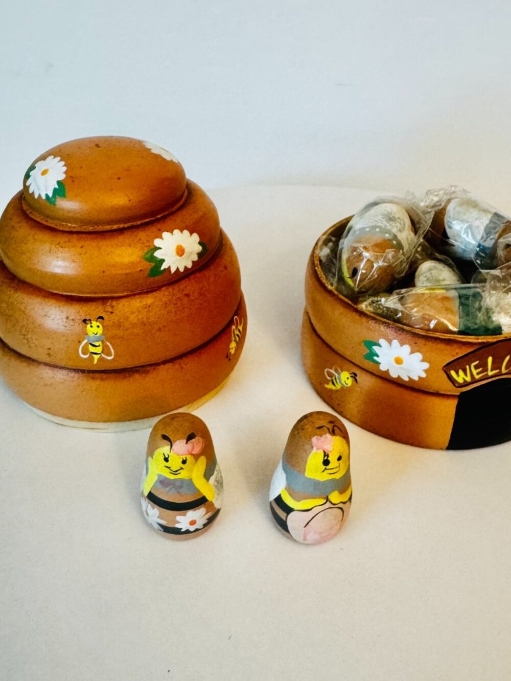 Vtg Wooden 4.5" Nesting Beehive 10 "Worry Bees" by The House of Lloyd Rare READ